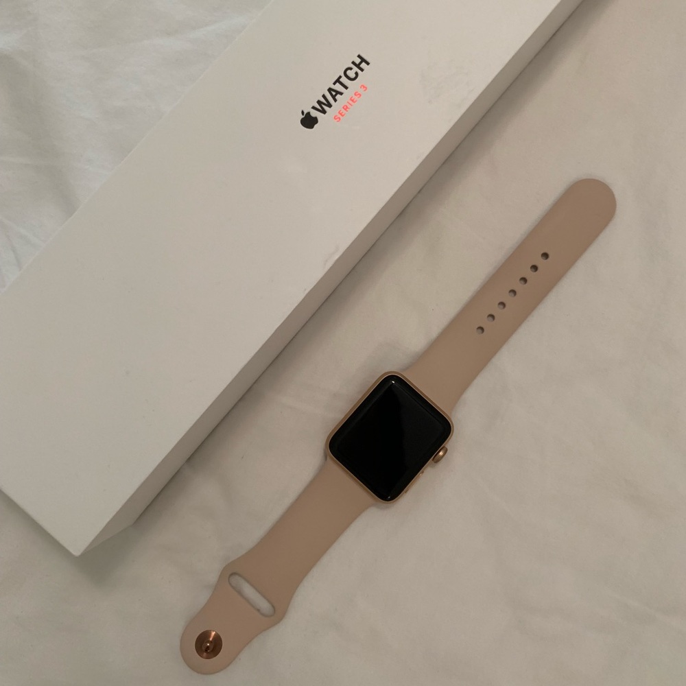 ❌SOLD❌Apple Iwatch series 3 (42mm)GPS AND CELLULAR